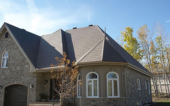 Residential roofing realizations Montreal, Laval